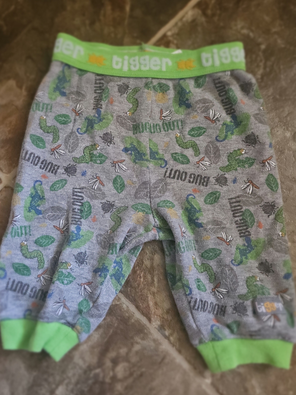 Kids Gray & Green Bug Out Print PJ Pants